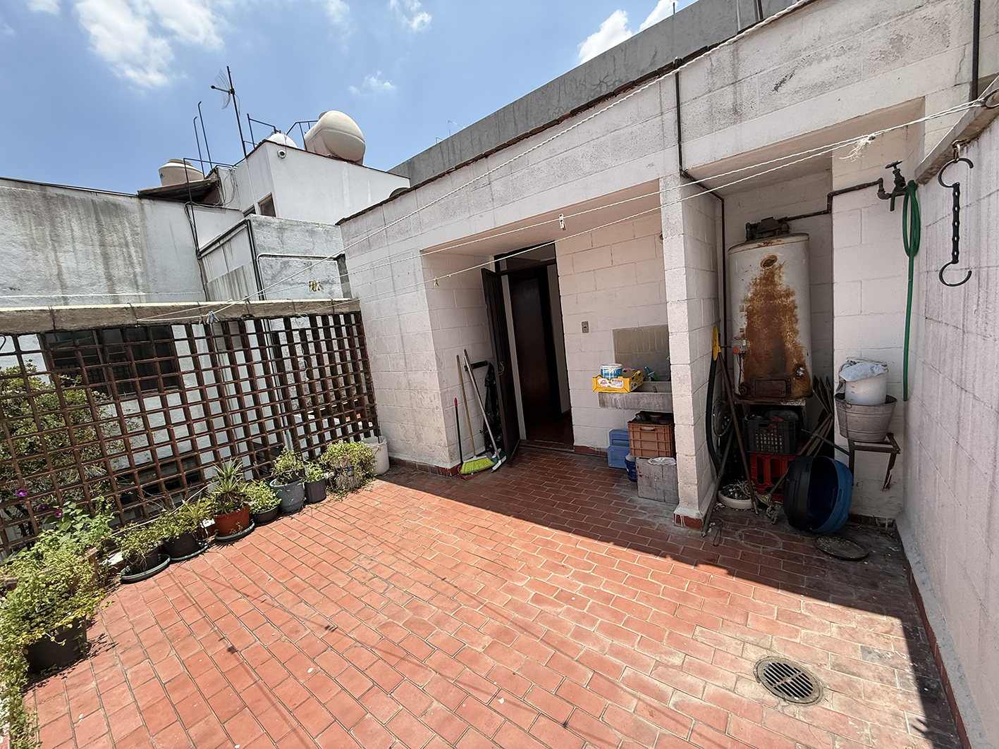 376 Periférico Sur, Álvaro Obregón, Ciudad de México 01060, 3 Habitaciones Habitaciones, ,3 BathroomsBathrooms,Casa,En Venta,Periférico Sur,1044